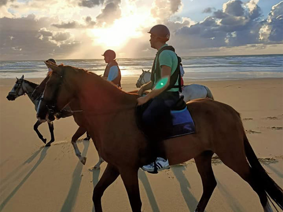 Balade a cheval sur la plage